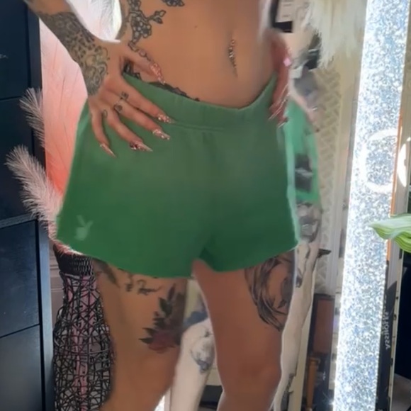 PLAYBOY BY PACSUN Sweat Shorts - Picture 3 of 4